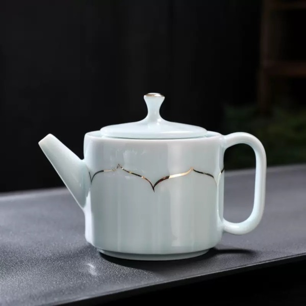 Chinese Ceramic Tea Pot Hand-Painted Golden Celadon Kungfu Tea Teapot