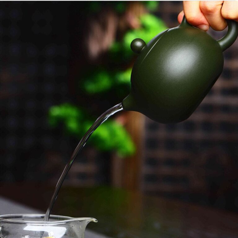 Classic Handmade 230ml Yixing Zisha Teapot