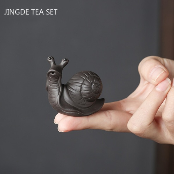 Creative Zisha Snails Statue Tea Figurine Ornament Handmade Tea Pet