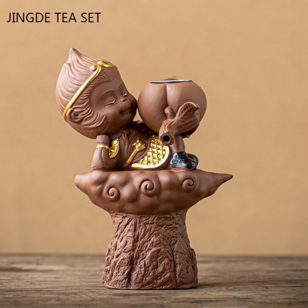Handmade Creative Purple Clay Tea Pet Sun Wukong Statue Tea Figurine Ornament