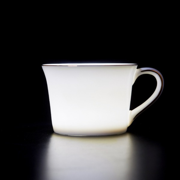 Large-Capacity Gold Edge Tea Cup & Saucer Set White Simple Design Teacup Light Luxury Bone China Mug