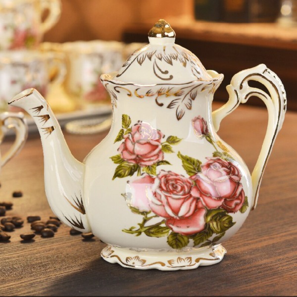 Premium Ivory Porcelain Creative European Style Teaware Set Teapot & Teacups and Tea Tray All In One