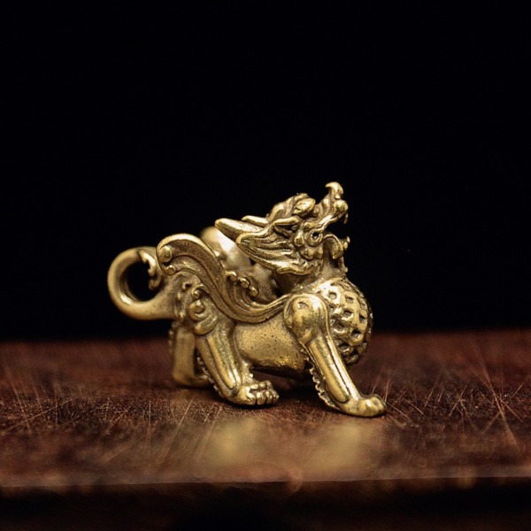Retro Brass Ancient Beast Pixiu Tea Table Decor Ornaments Copper Animal Figurines Fengshui Statue Tea Pet