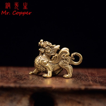 Retro Brass Ancient Beast Pixiu Tea Table Decor Ornaments Copper Animal Figurines Fengshui Statue Tea Pet