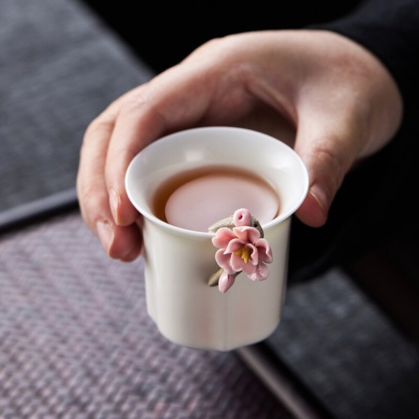 White Porcelain Gai Wan Hand-Pinching Flower Three Talents Cover Bowl for Kung Fu Tea